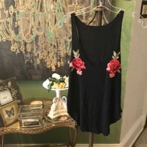 EXPRESS ROSE RED BLACK TANK TOP SIZE S
